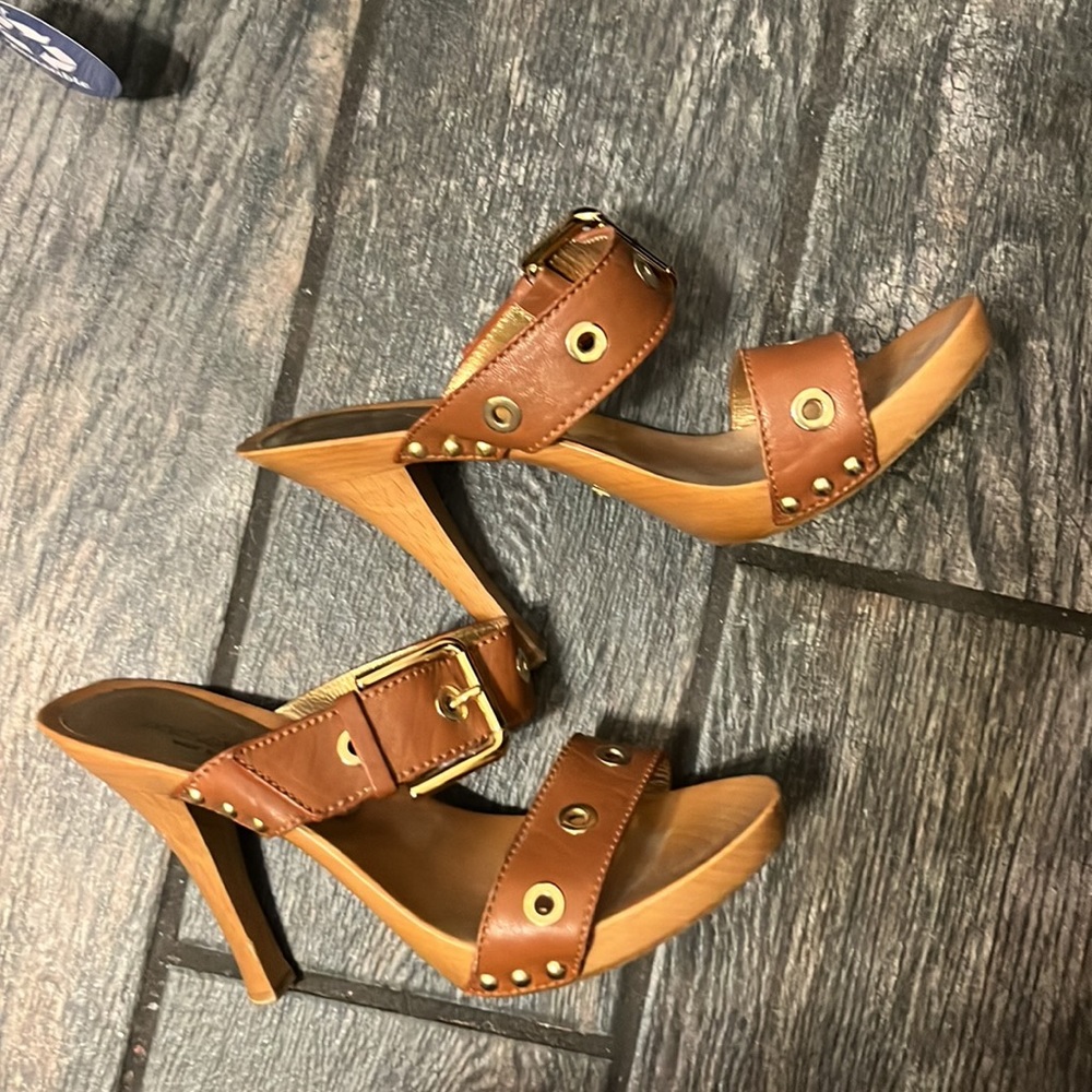 Dolce &Gabbana   heels - Picture 3 of 4